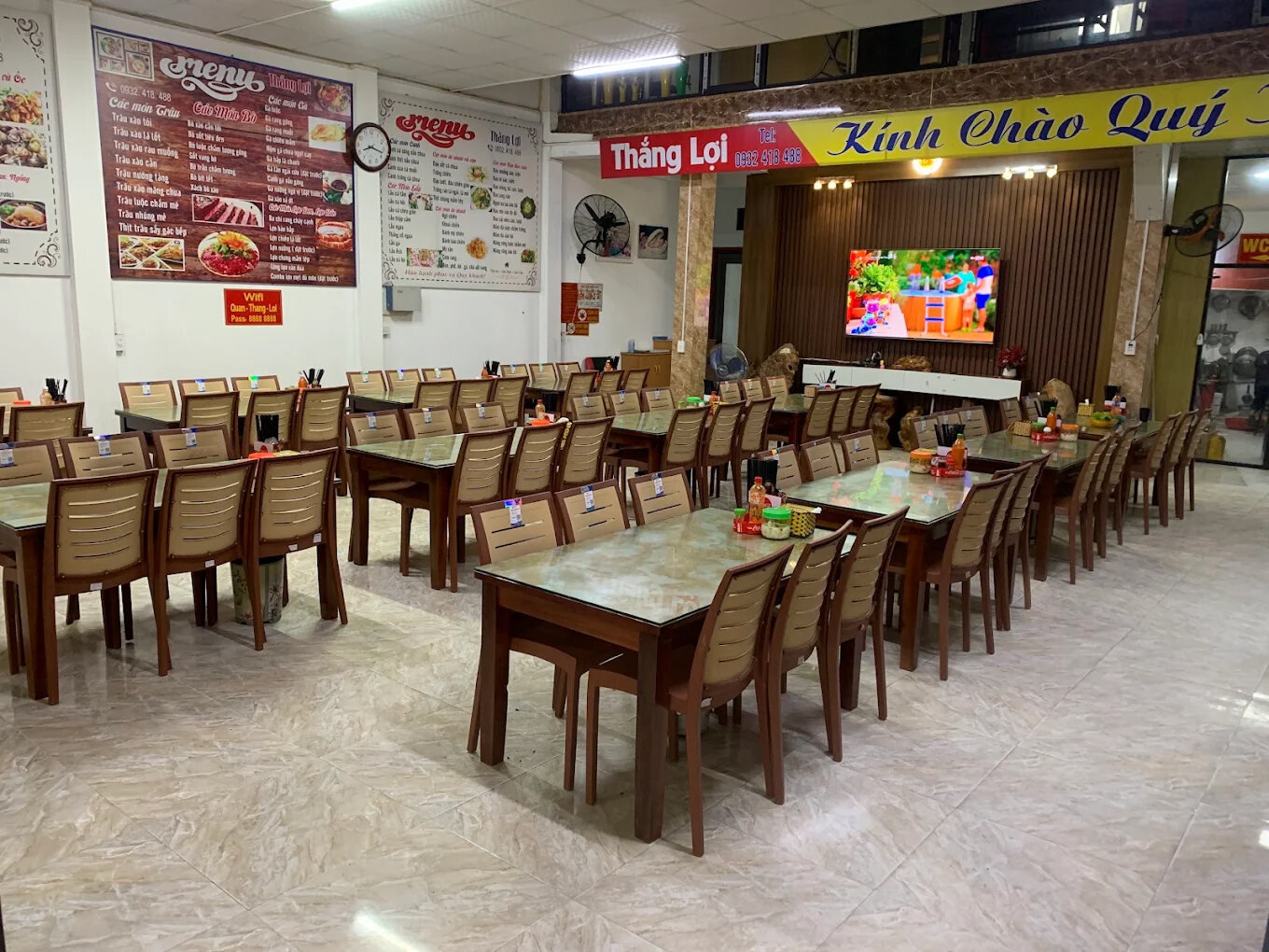 Nhà Hàng Thắng Lợi