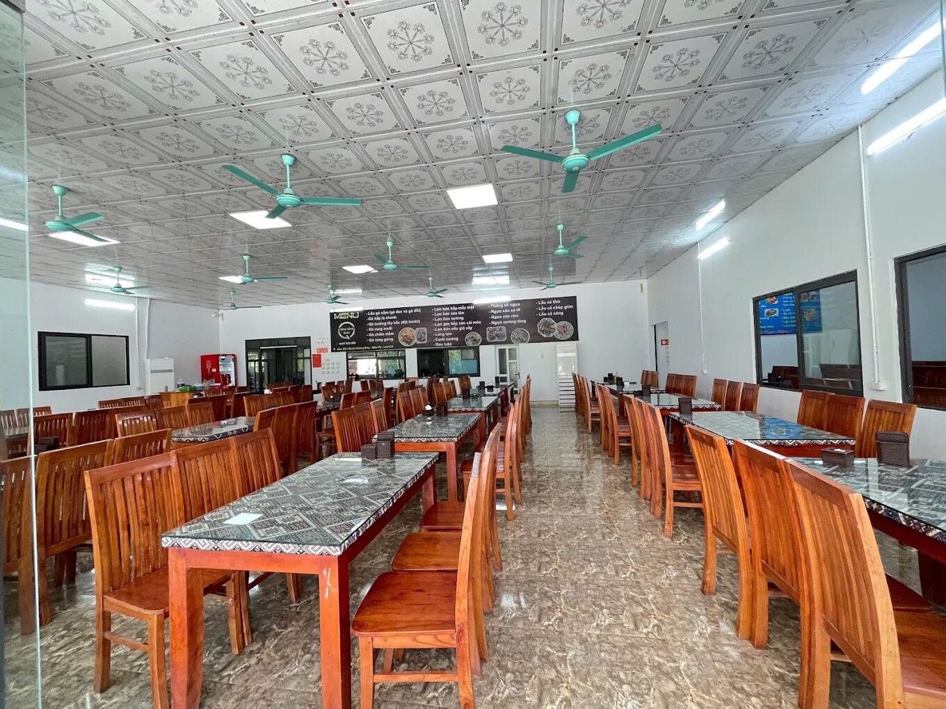 Nhà Hàng Sông Hồng Quán 2