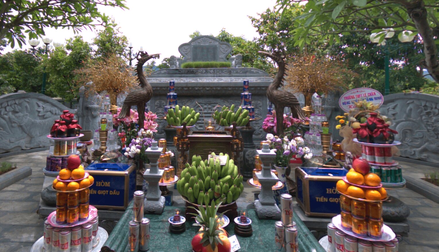 Mộ Quan Hoàng Bảy